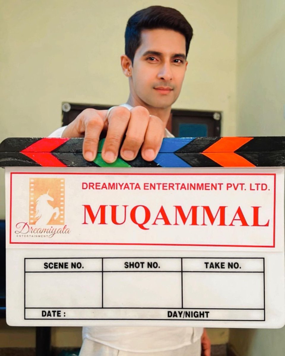 hinditelebuzz's tweet photo. #HotExclusive

#RaviDubey &amp; #SargunMehta 's Dreamyata Entertainment is All Set to Produce a "BRAND NEW SHOW" TITLED #Muqammal , 'Most Probably' it will come on @ColorsTV by REPLACING #SwaranGhar !!!

@PPtvOfficial EXCLUSIVE https://t.co/PYQ63xe1id
