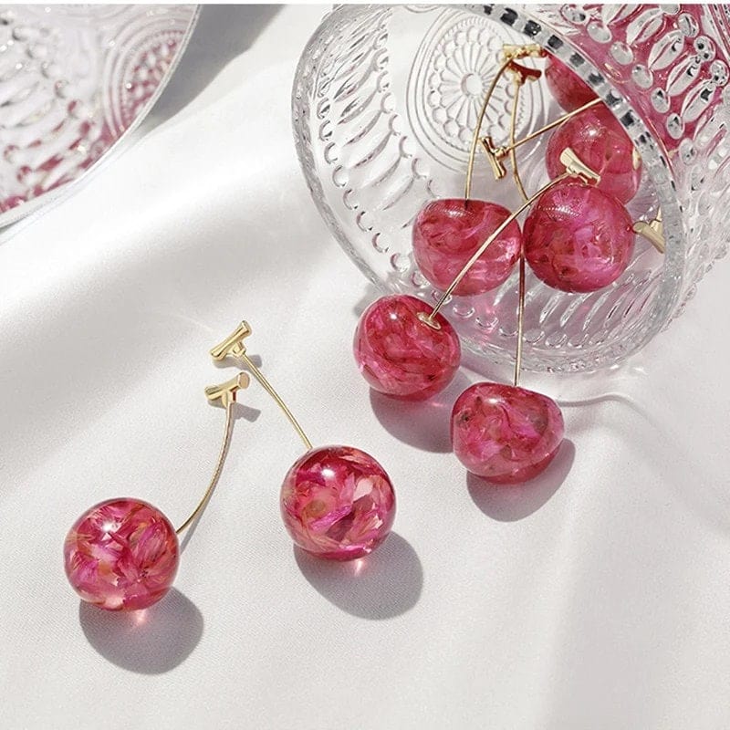 🍒 cherry dangle earrings
