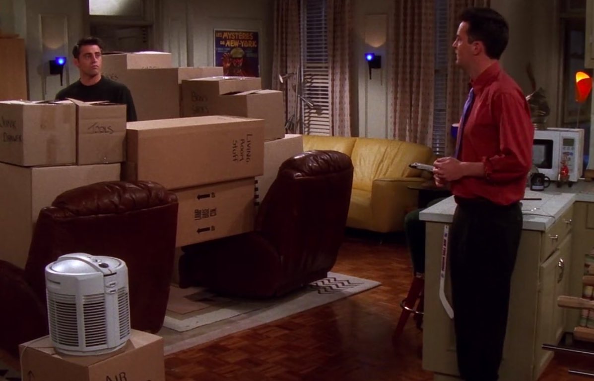 shellmorgan10's tweet photo. Moving date confirmed at last #movinghouse https://t.co/jetIB1BrKi