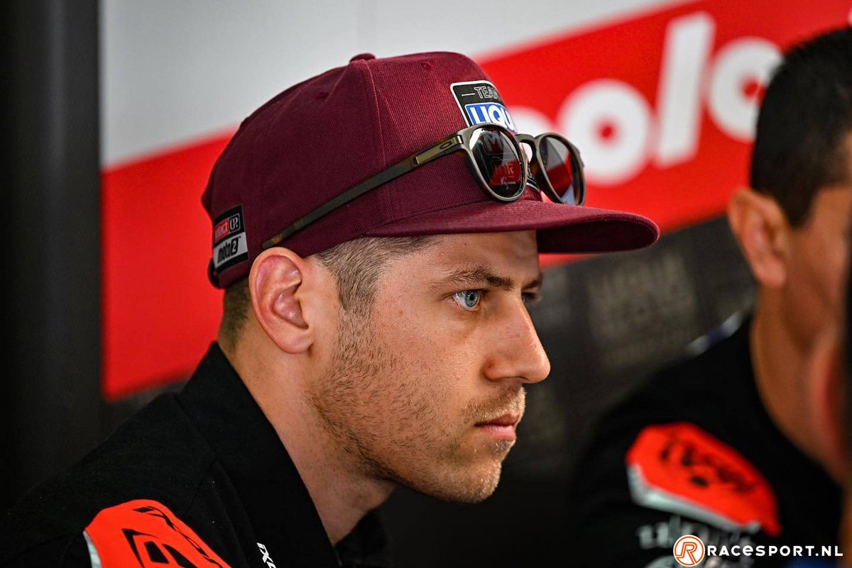 Racesport's tweet photo. OFFICIEEL | Marcel Schrötter in 2023 met MV Agusta in FIM Supersport World Championship
Lees meer: https://t.co/bibzhqQhop | #PTRWorldSBK | #MS23 | @MarcelSchrotter | @WorldSBK https://t.co/4axMJKECJZ