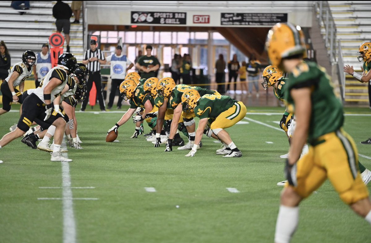 CoachChewy80's tweet photo. Do everything with great intent and purpose then do it again! Excited for the opportunity today in the Dome! #RunOffTheBall #CGO #CatTough https://t.co/v6lcXl3Iiv