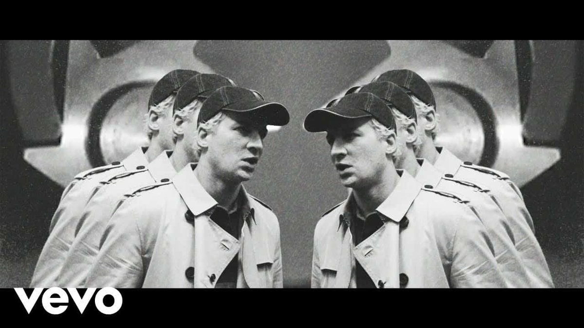 RockFanatics's tweet image. da nich für! von Dendemann CD Kritik

Da nich für! ist das neue Album von Dendemann, geboren in Wickede-Wimbern, aufgewachsen in dem Nachbarort Menden (das

  #ArmeRitter #Beginner #Casper #danichfür #Dende #Dendemann #Dendemeier #DieFreienRadikale

rock-fanatics.de/rezensionen/mu…