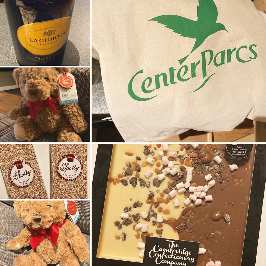Sparkle8813's tweet photo. Thank you so much @CenterParcsUK for the goodies you kindly sent to our room. Fantastic customer service and VERY much appreciated! Especially the 🐻🐻@CP_UK_Sherwood #CustomerServiceWeek2022 #thankyou #centerparcs #sherwood https://t.co/sBLDhjWffP