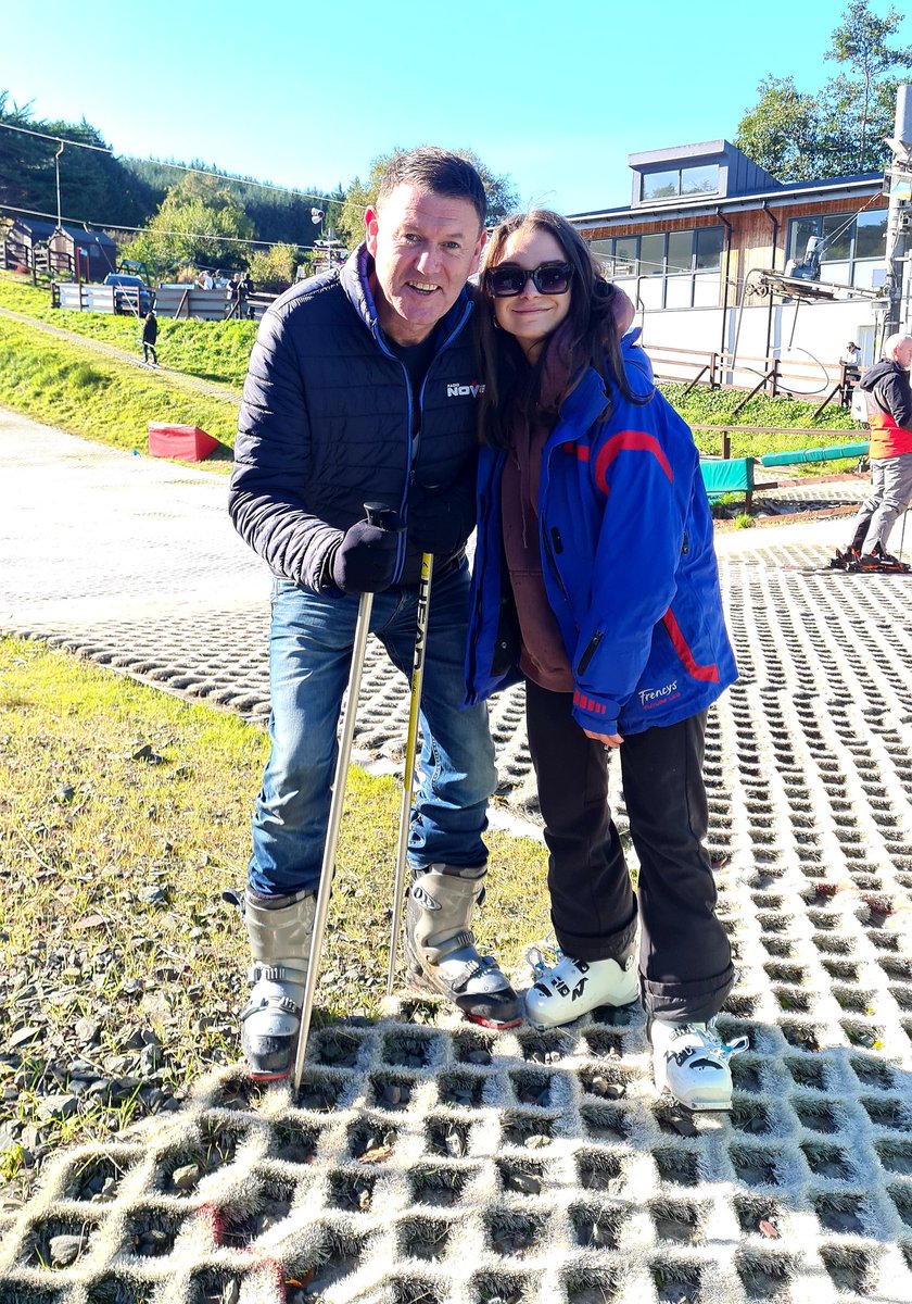 robbiekane74's tweet photo. Great fun at the #AlpineFest @radionova100 2022 @SkiClubIreland @GreatOutdoors76 @Salzburgerland running till tomorrow here in Kilternan https://t.co/B2A2FaBQyk