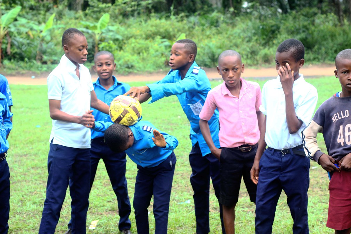 ChukwuebukaFA's tweet photo. WEEK 54 #CSFFTP
Everyone Is Improving Preparing for our forthcoming School Freestyle Football Championship #CSFFC22 On Sat 22nd October
🎥 https://t.co/F5smn87lpy
#FreestyleFootball #ChukwuebukaFreestyleEntertainment #ChukwuebukaAcademy #Football @wwos @JoyOkek69344710
2/2 https://t.co/4F5uedxVJT