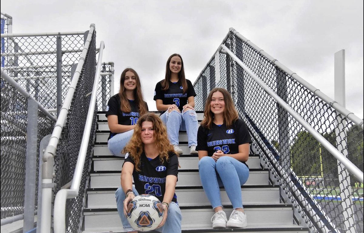 Game Day #16
Senior Night!!!

🆚 Twinsburg
⏰ JV at 5:00. Varsity at 7:00
📍 BHS
📸 Christine Schirripa
