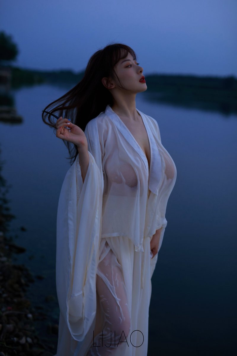 我的粉丝里面就没有在北京刚开始做摄影的女孩子吗？找个心仪的兼职助理这么难的吗，我都放宽门槛了，实在没有女孩，靠谱的男孩子也可以接受的，，我真的是醉了，26万粉全是色鬼吗，，啊，你们这帮人，，想用你们的时候真是用不上，气死我了，，[衰][衰][衰][衰][衰] https://t.co/fyaq6zl9rv