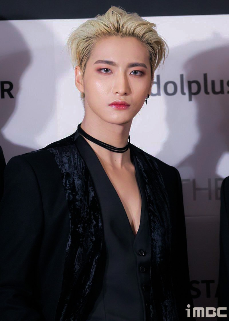 MINIATlNY's tweet photo. SEONGHWA... IM SPEECHLESS. INCREDIBLY SPEECHLESS #ATEEZ_TMA https://t.co/jflLLKHHwM