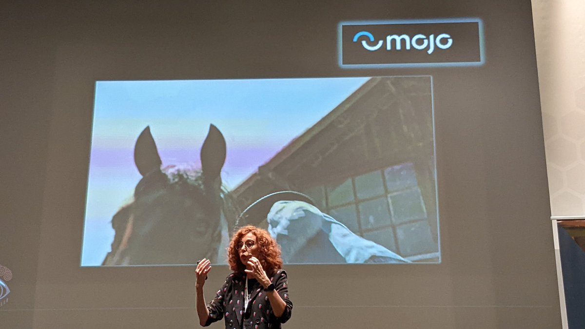 devfesteando's tweet photo. #Wearables y Realidad aumentada

#DeepLearning en la visión artificial, el prototipo de @MojoVisionInc

Delinear y aumentar el contraste en personas con baja visión, aumentar imagen, reconocimiento facial, información instantánea del entorno...

#InvisibleComputing

#MorcillaConf https://t.co/kCbxElzEdr