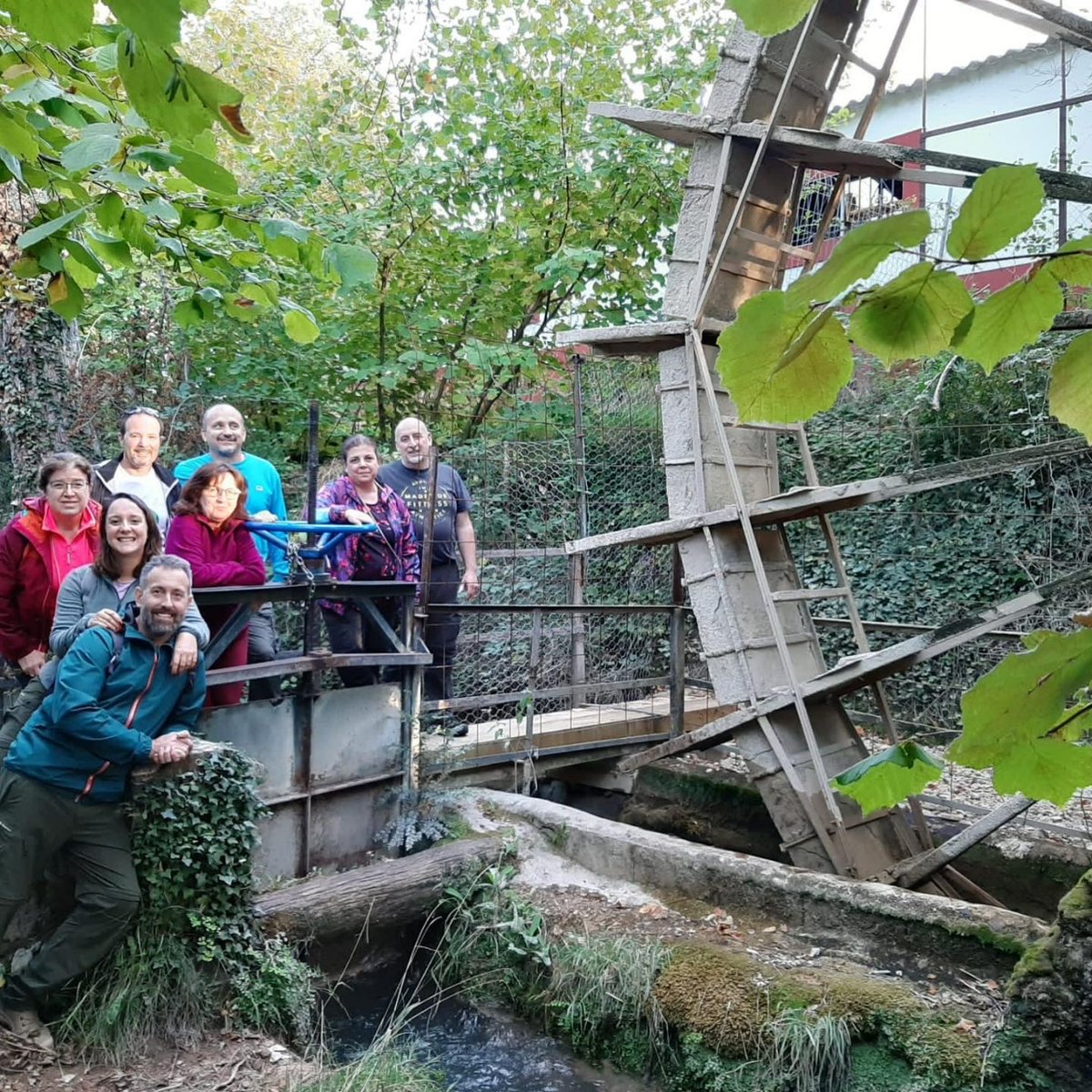 cuenqueando's tweet image. Rutas Micológicas: Vente con nosotros a descubrir todos los secretos de nuestros bosques de la mano de un experto en botánica y micología. Pasearemos por los bosques de la 𝗦𝗲𝗿𝗿𝗮𝗻í𝗮 𝗱𝗲 𝗖𝘂𝗲𝗻𝗰𝗮 en busca de estos pequeños tesoros: las setas.
🍁Nos vamos de setas!!! 🍄