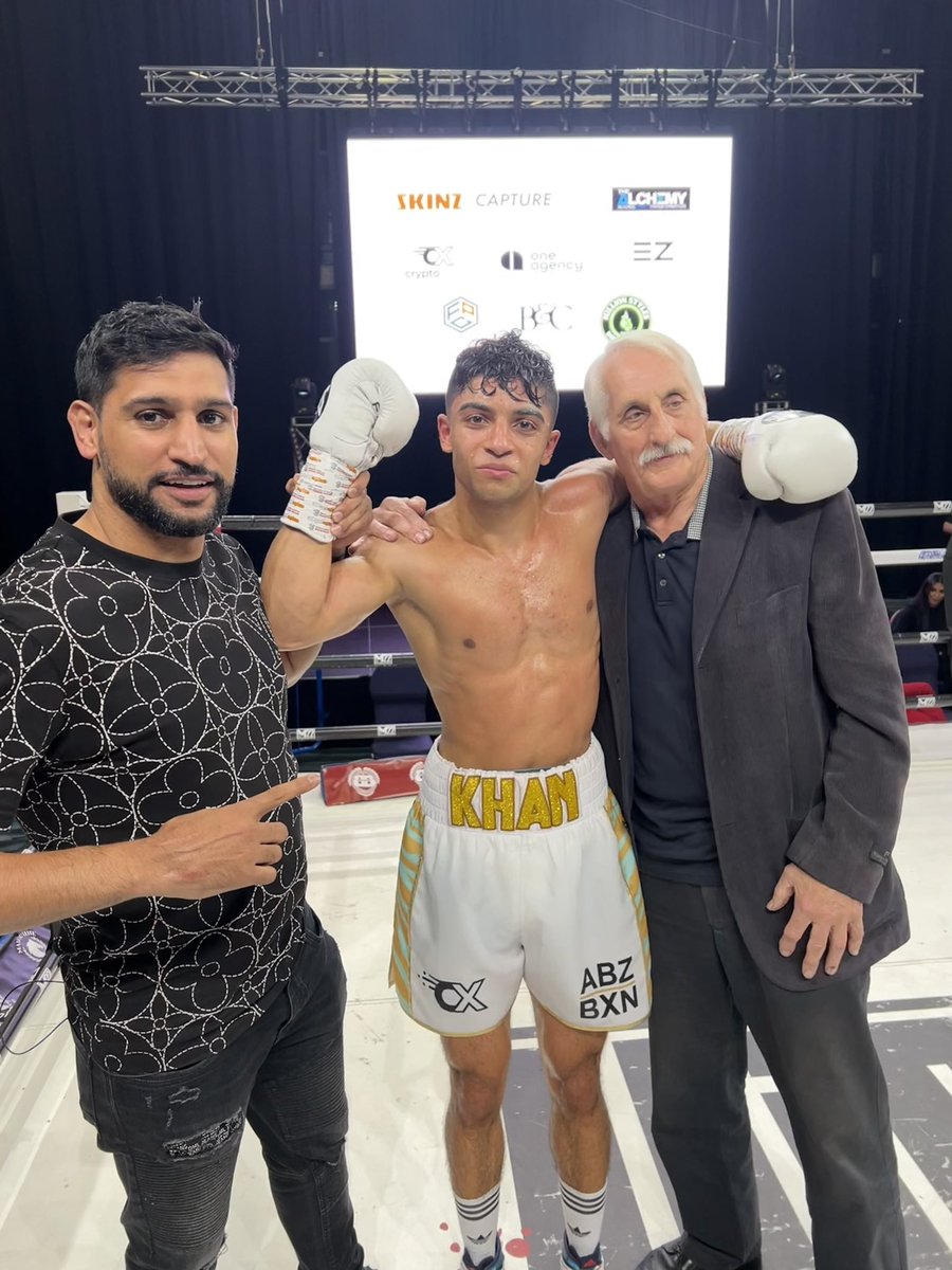 Amir Khan tweet media