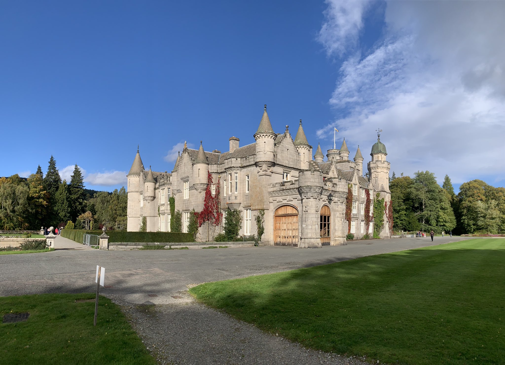 Balmoral Castle & Estate on Twitter "A beautiful autumn day at