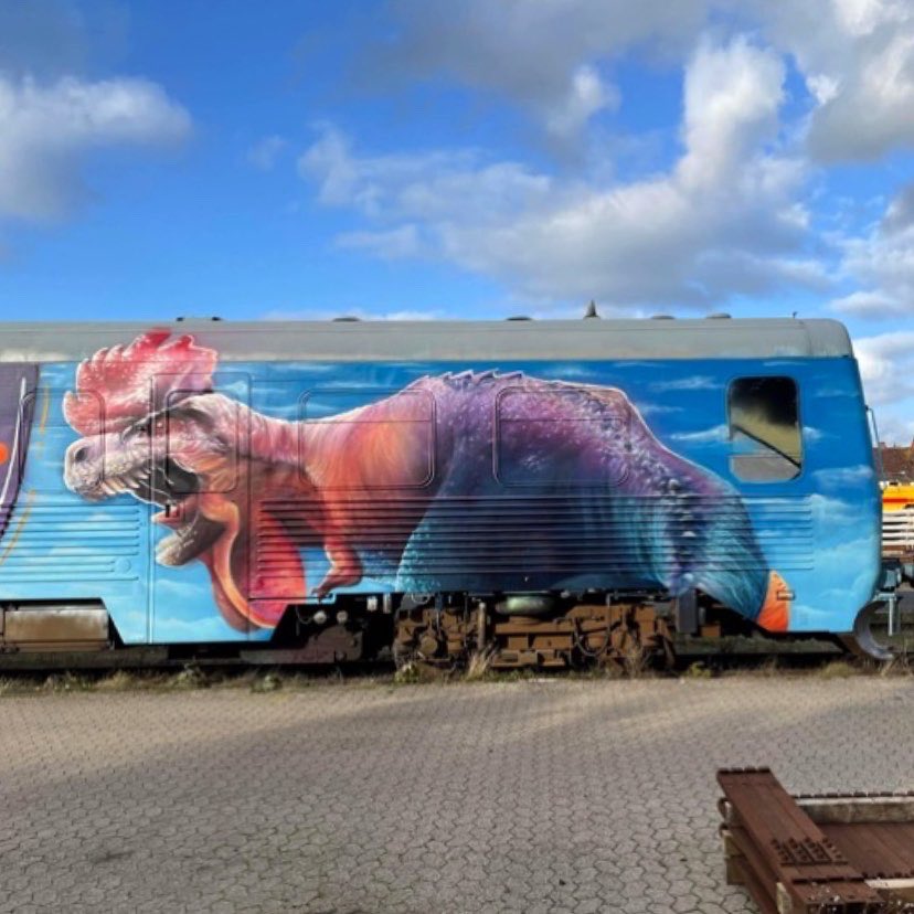 I don’t paint trains, But when I do I paint huge dinosaur chickens #streetart #graffiti #art