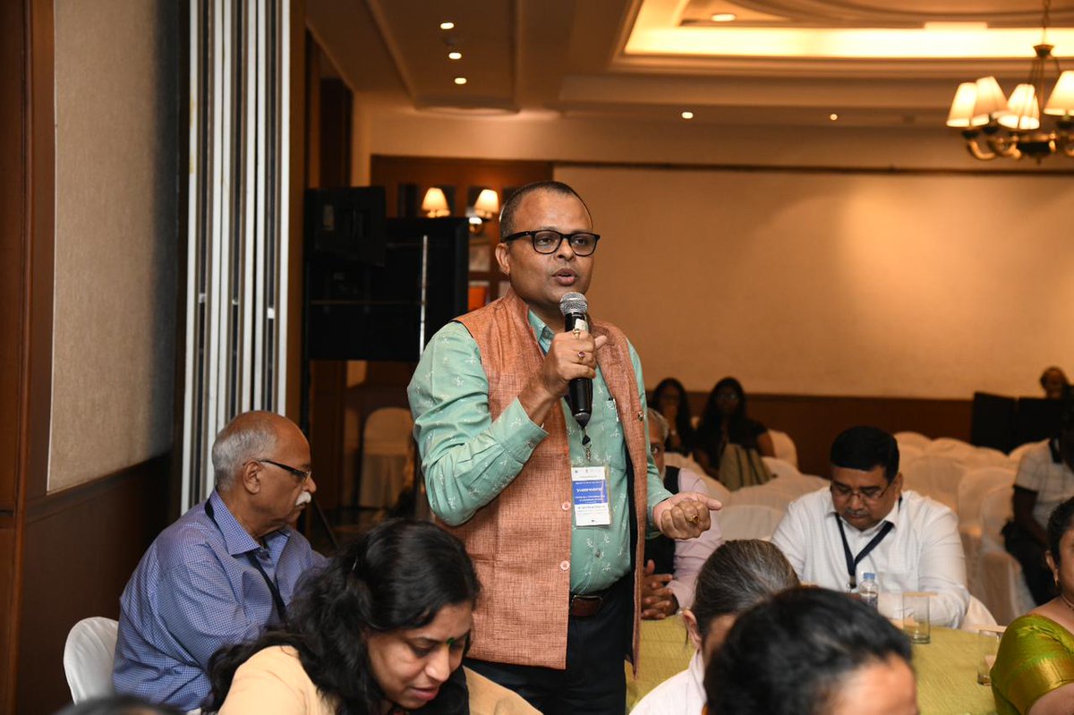 rrchaturvedy's tweet photo. It was a great experience to participate in the first National Conference on Project Mausam- “Jaladhipurayatra”, exploring cross-cultural linkages along the Indian Ocean Rim Countries. Thank you @builthistories @ASIGoI for giving me this opportunity. #ProjectMausam https://t.co/tHyJDkOXOU