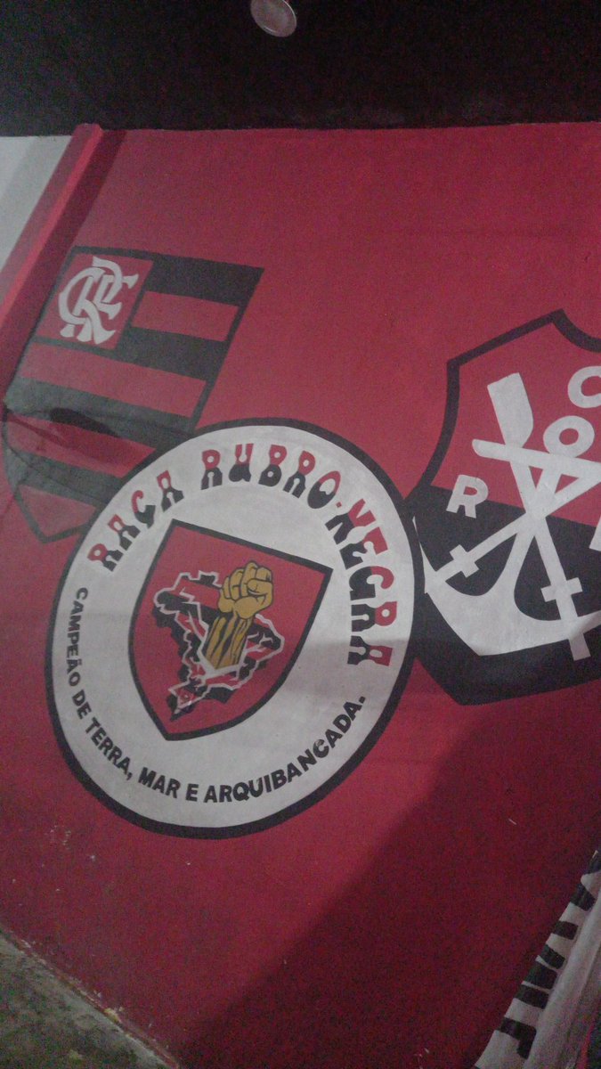 Preto_DuGueto's tweet photo. VISTA VERMELHO E PRETO E RESPEITE A TRADIÇÃO ⚫🔴✊🏾
#Voltamo https://t.co/gJj72X96gE