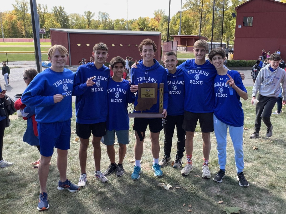 BCHSAthletics's tweet photo. The STARS come out at Brebeuf Jesuit with school record holder, James Murphy, cheers our Boys XC squad on to their 1sr Sectional Championship since 2005!! https://t.co/hqh801rcaA