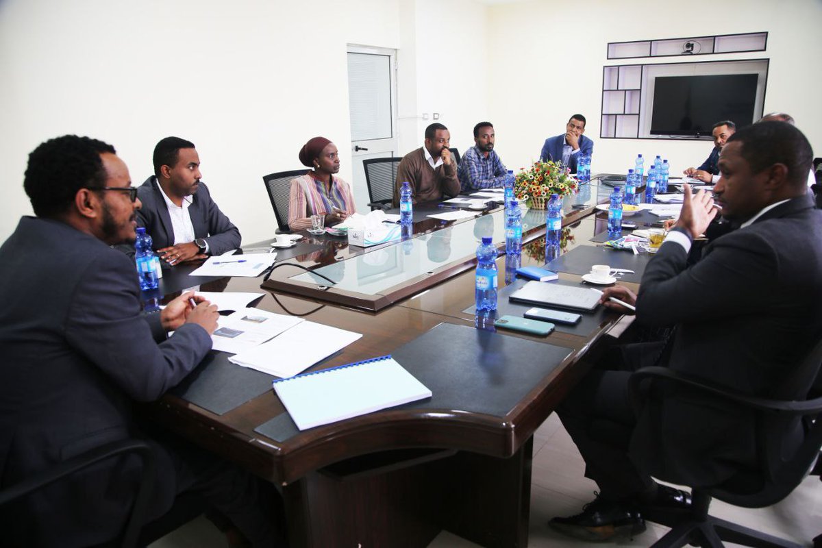 RRSEthiopia's tweet photo. RRS DG @Tesfahun_G, ICS DG @Biruhtesfa_M, UNHCR Eth. Rep. @Mamadou_Balde &amp; IOM-SLO Eth. Chief @Abibatou_W conversed on outstanding issues on refugee travel doc. &amp; exit visa. RRS &amp; ICS hv established a team composed of the 4 agencies to propose mechanisms to tackle issues @ hand. https://t.co/dv5mts1yas