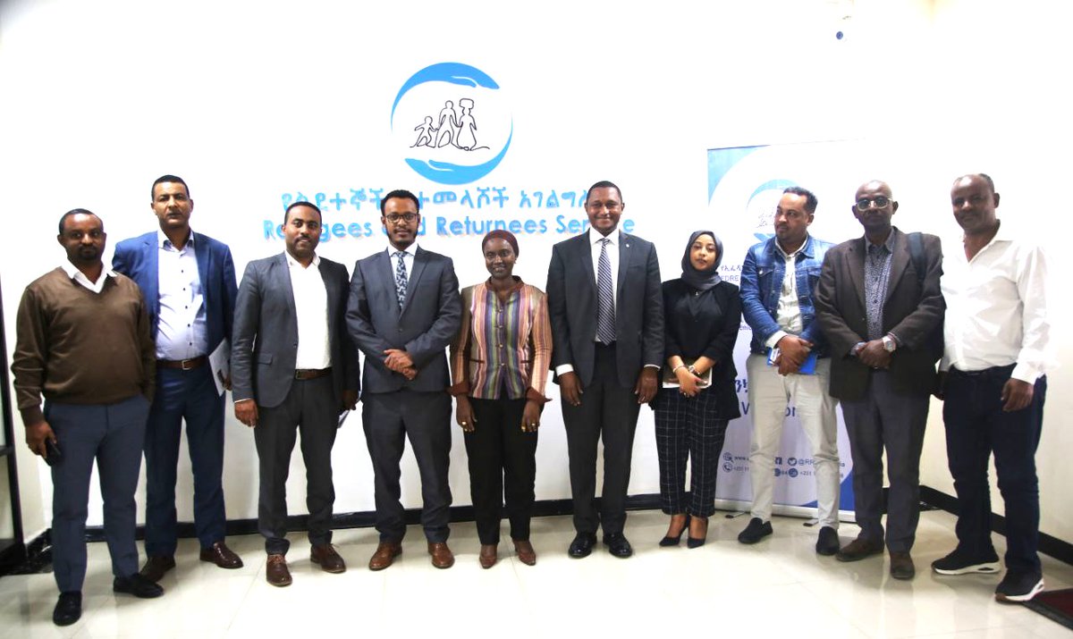 RRSEthiopia's tweet photo. RRS DG @Tesfahun_G, ICS DG @Biruhtesfa_M, UNHCR Eth. Rep. @Mamadou_Balde &amp; IOM-SLO Eth. Chief @Abibatou_W conversed on outstanding issues on refugee travel doc. &amp; exit visa. RRS &amp; ICS hv established a team composed of the 4 agencies to propose mechanisms to tackle issues @ hand. https://t.co/dv5mts1yas
