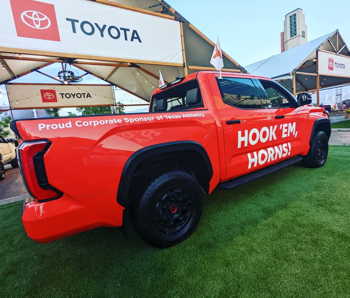 texasautoshow's tweet photo. It's not about the size of the truck but the destination that matters. And for one team today, that destination is Victorytown! Good luck to both teams. Check out the Toyota "Hook 'Em Horns" Tundra in the Truck Zone at the #TXautoshow.  #RedRiverShowdown #BigTex #saturdayfootball https://t.co/M0Mu0TILSA