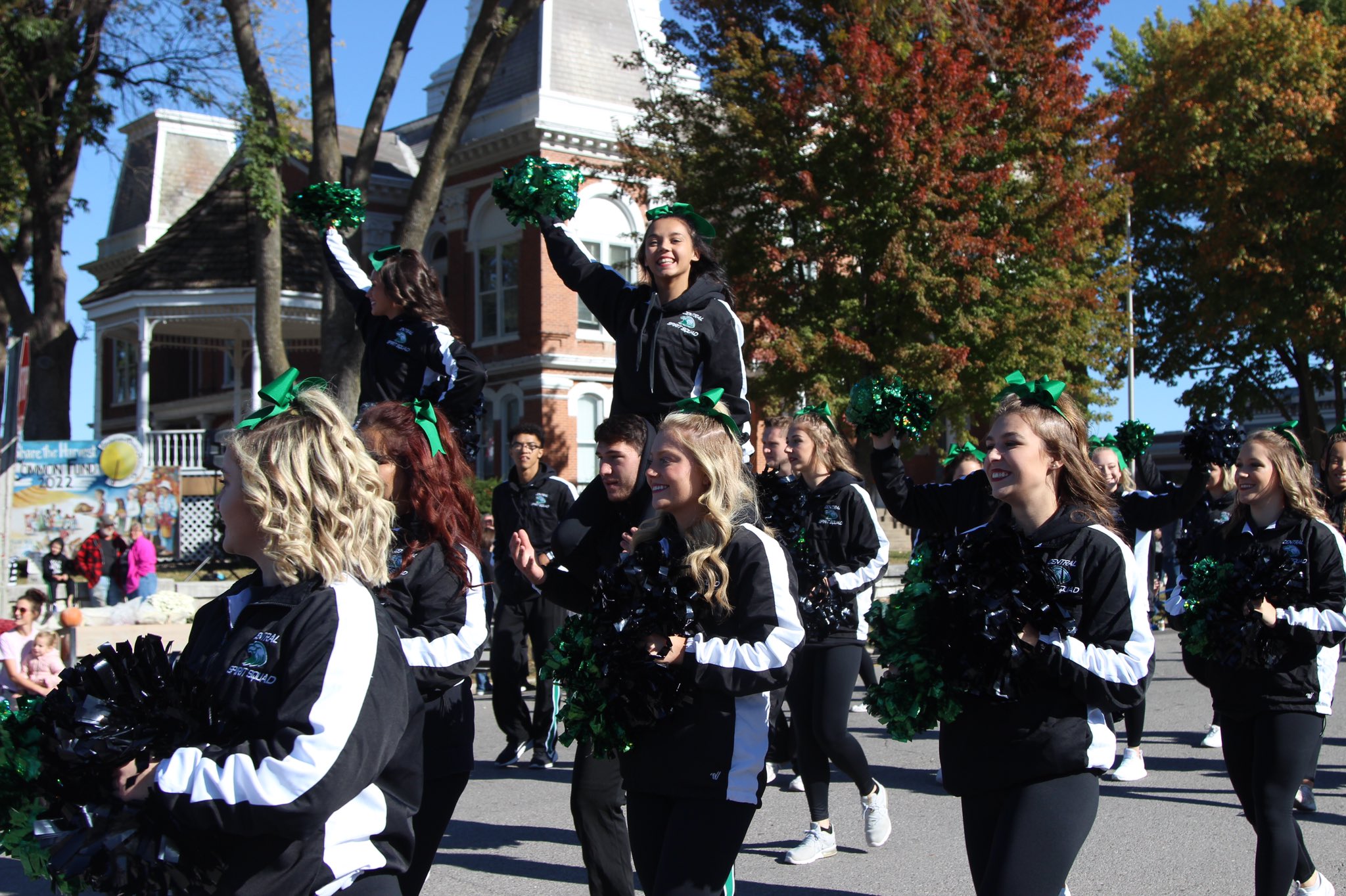 Central Methodist U on Twitter to CMU 2022! 🎉🦅💚 We