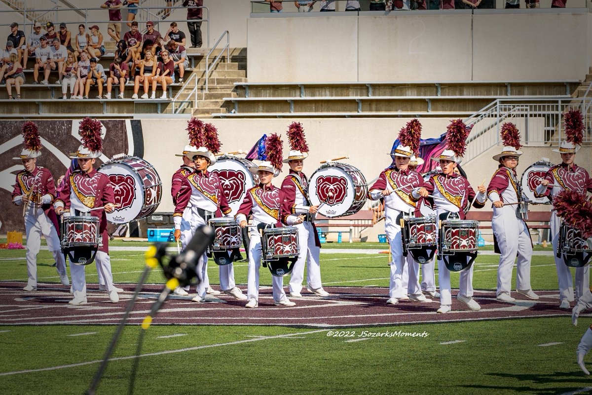 moriskod's tweet photo. Another great day of @MOStateFootball at Plaster Stadium in Springfield, MO today! And another performance by @mostatebands , pregame at 1:40pm and also at halftime!! #mostatebands #prideband #letsgobears https://t.co/hucHjt95er
