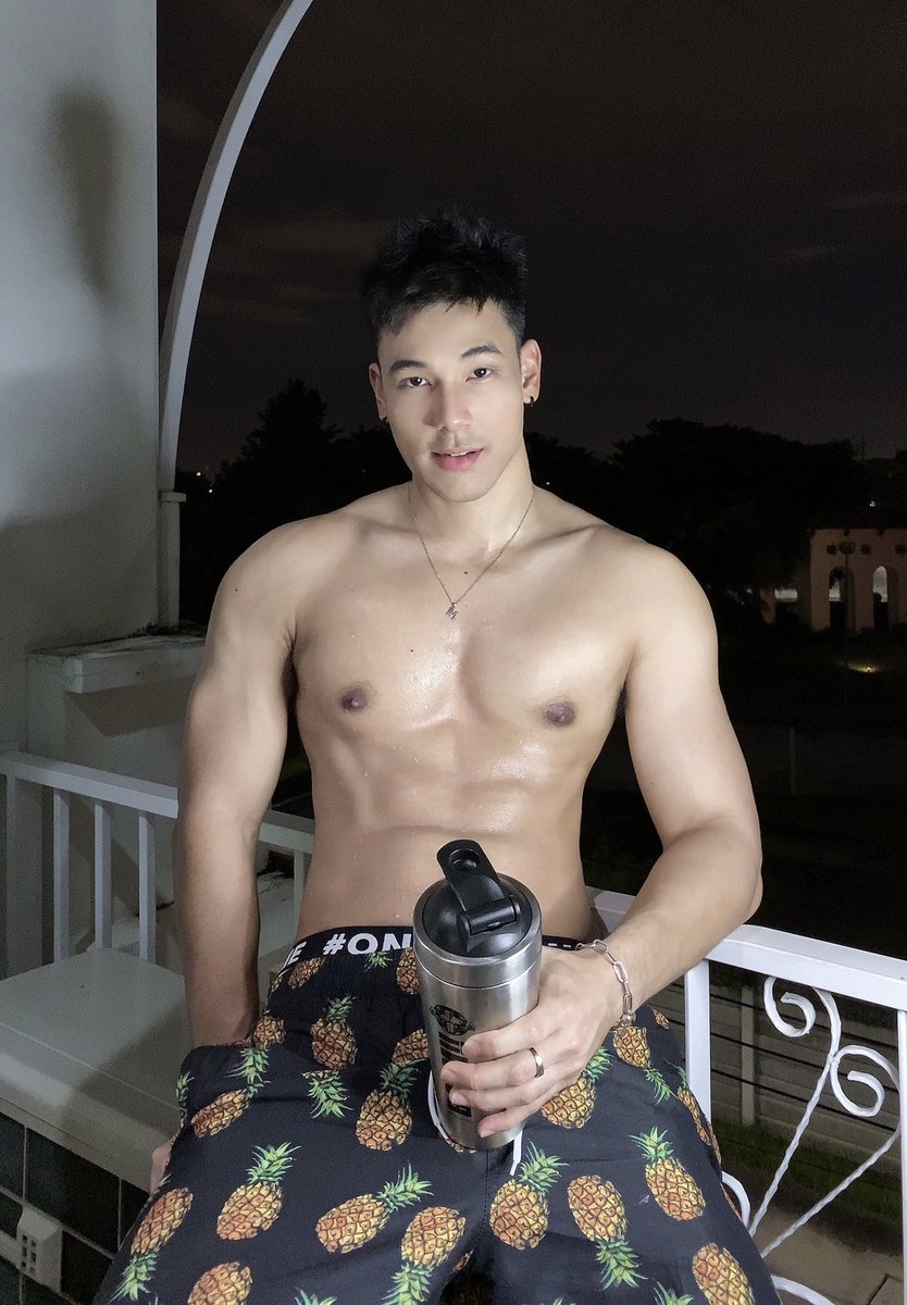 Mz.mkz on Twitter: "goodnight🌙"