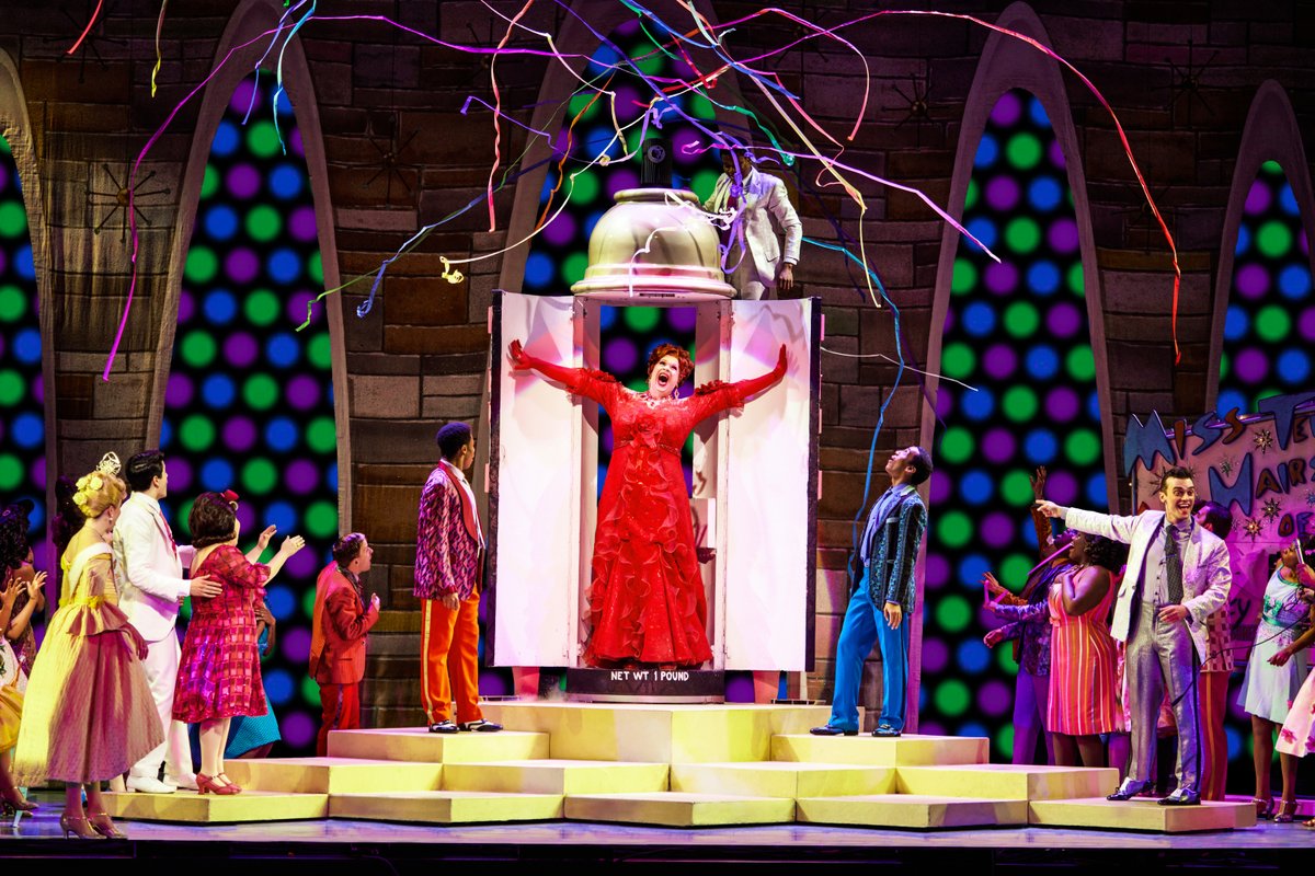 UNMTix's tweet photo. Popejoy: RT @NMEntertains: A fun night was had at @Popejoy for the preview of @hairsprayontour. Check out @NMEntertains review of the musical.
https://t.co/jxh3mXqXJD
#NMEntertains #therealteresarobinson #events #entertainment #popejoy #hairspray #hai… https://t.co/DbWoeUVGax