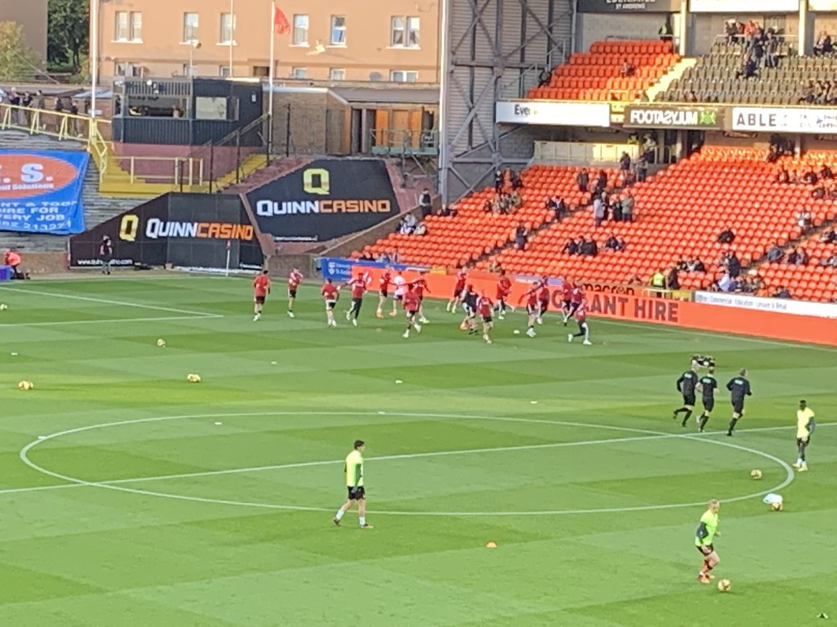 Heather61210314's tweet photo. Tannadice Tea Time KO #letsgolads #JimGoodwinsSexyDons ❤️ x https://t.co/uESzXbYeZa