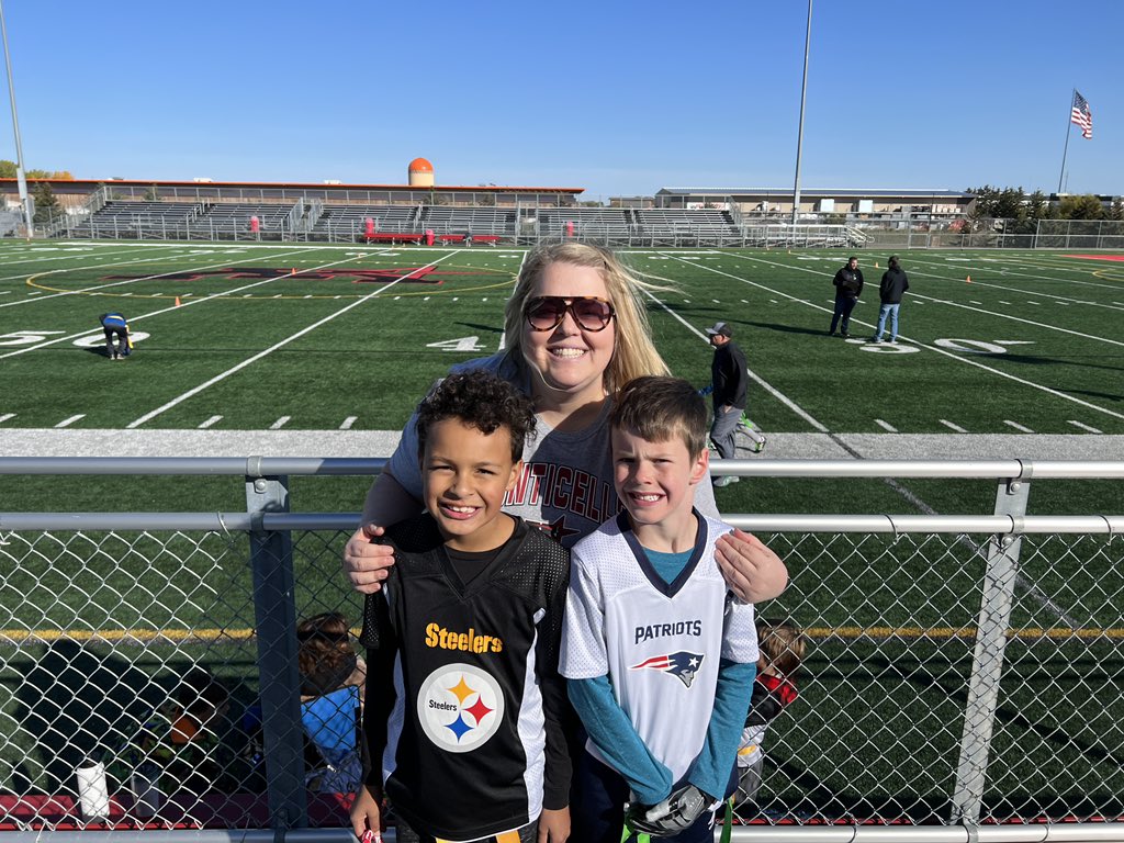 sarahvmn's tweet photo. Beautiful morning for watching my kids play football and soccer! #lmemagic #montimagic https://t.co/FlYWr7Kxt8