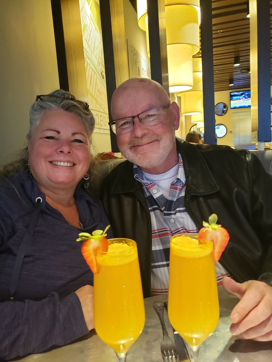 JCT3_'s tweet photo. Celebrating our 28th ๐๐at #DeDutch #yeg . https://t.co/8LJe9TTA2w