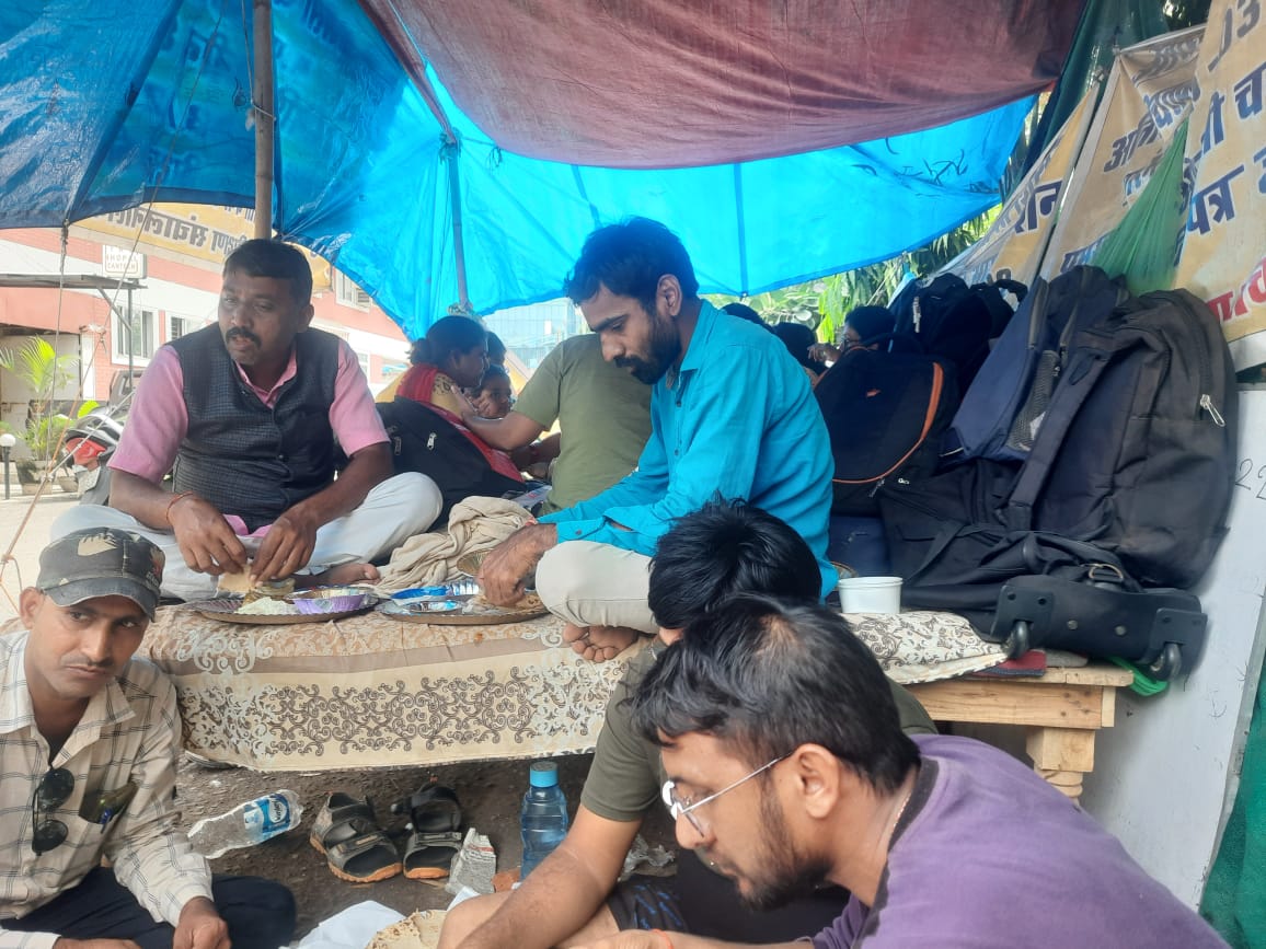 <a href="/bhupendrasingho/">Bhuppendra Siingh</a> ओबीसी की बात भी कर लिया करो माननीय, 8 माह से ओबीसी चयनित ज्वाइनिंग के लिय भोपाल में आंदोलन कर रहे है, उनको कब जॉइनिंग परोसोगे?