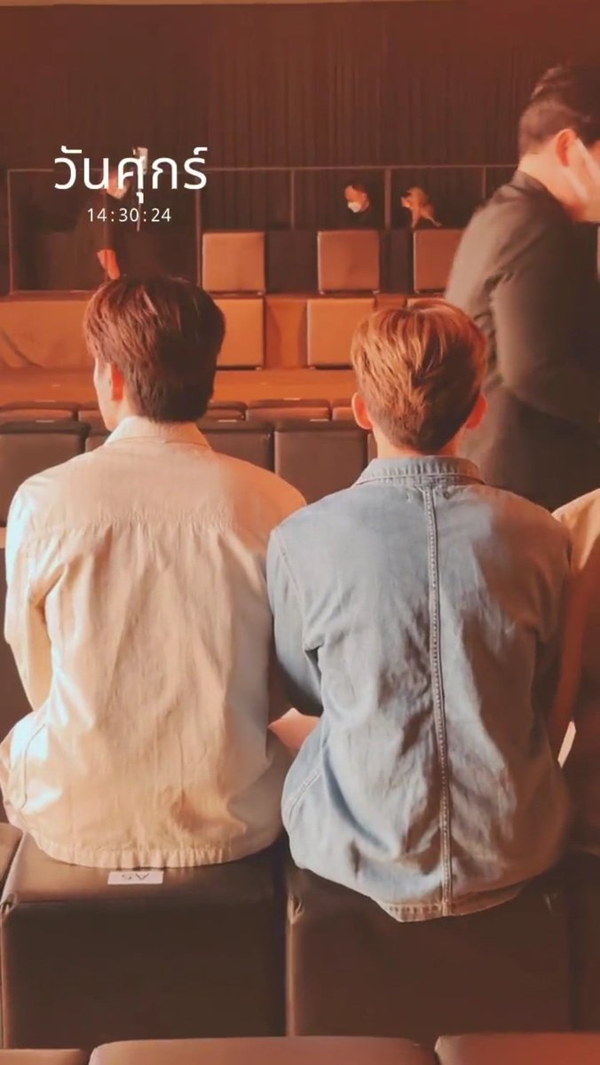 _Kami920208's tweet photo. The size different 🫠
Umm, help 😣

#PromMark #พร้อมมาร์ค #PromMarkXShopeePremium #prompayy #msiwat #marksiwat #alexkazumi https://t.co/I9qyVdd2iq