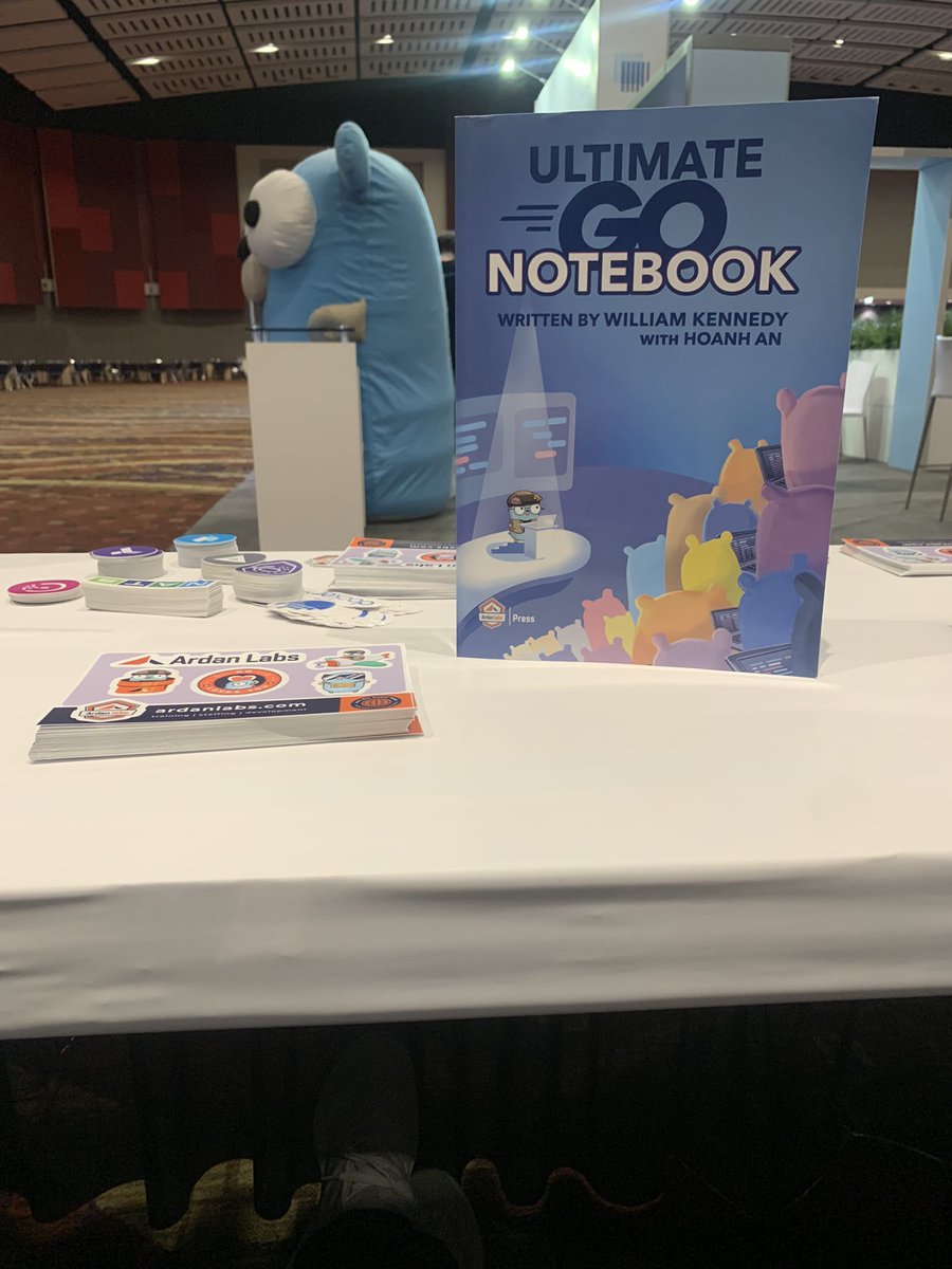 ardanlabs's tweet photo. Hey #GopherCon! Today @ 3pm we’re giving away 2 signed copies of our #UltimateGo Notebook 📓
❤️LIKE AND RETWEET TO WIN❤️
#golang https://t.co/OQZk5ACg3M