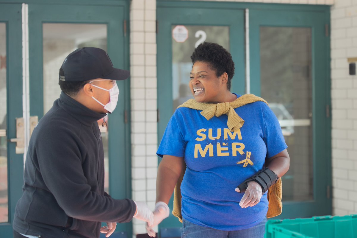 Sunny_InTheCity's tweet image. @IndyOPHS Division is serving Pike Township today here at 5665 Lafayette Road until 2PM. 
Free, Nutritious FOOD for all. #IndyOPHS #FoodAccessCoalition thank you #AmazonAccess and our amazing DCNFP
