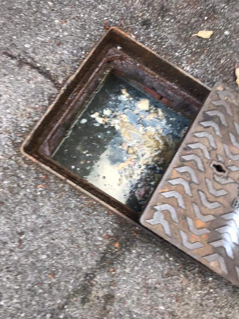 smgbristol's tweet photo. @BristolCouncil tenant has been complaining about a drainage leakage for 10 months but to no avail. Consequently the tenant with children is now living in a sewage; it's uninhabitable. #DecentHomesStandard? @YassinMohamud20 @HousingOmbuds @BristolLive @BBCBristol @TheBristolCable https://t.co/5RvdQEXFDc