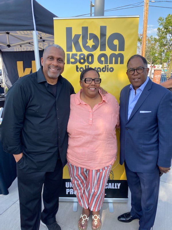 kbla1580's tweet photo. Celebrating the official opening of the Metro K Line; broadcasting live from the Leimert Park Station.
#MetroKLine
#UnapologeticallyProgressive
#kbla1580 https://t.co/lgEGSPiMfI