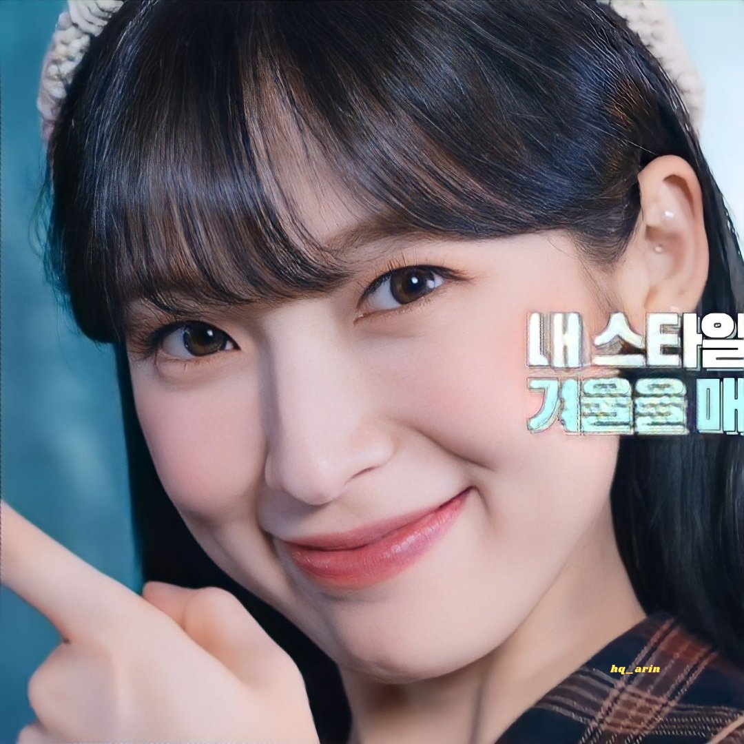 HQ_ARIN's tweet photo. 221004 BYC F/W CF

With bangs. 💇‍♀️

#ARIN #OHMYGIRL #아린 #오마이걸 @8_OHMYGIRL https://t.co/FFdQsM92aY