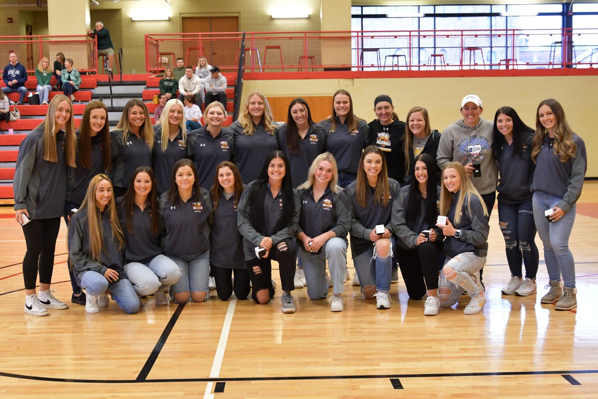 GriffinsSports's tweet photo. Prior to today's volleyball match, the 2022 Atlantic Regional Champions were honored and presented their championship rings. https://t.co/W1lpW6Y2hz
