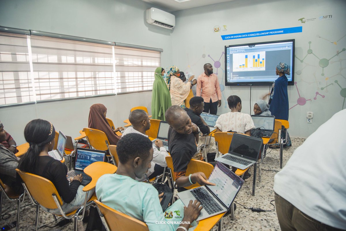 ClickOnKaduna's tweet photo. Last week, fellows learnt exploratory data analysis using R. They were able to understand how to load and read their data, how to run exploratory data analysis, clean, explore, model and interpret the data using R.
#ClickOnKadunaDSFP
#DataScience https://t.co/jNuW2dAbWN