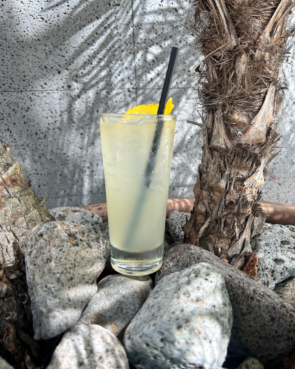 KupuSpirits's tweet photo. Limited-time specialty cocktails at @mauibrewingco Kailua!

Jungle Flower 🌺 Koloa Spiced Rum, Kupu Amaro, pineapple, lime, &amp; simple

Kupu Kiss 💋 Kupu Gin, lavender, &amp; lemon juice, topped with MBC ginger beer

Makani Flyer 🛩️  Kupu Whiskey, Kupu Amaro, Aperol, &amp; lemon https://t.co/xIu6afNkuS