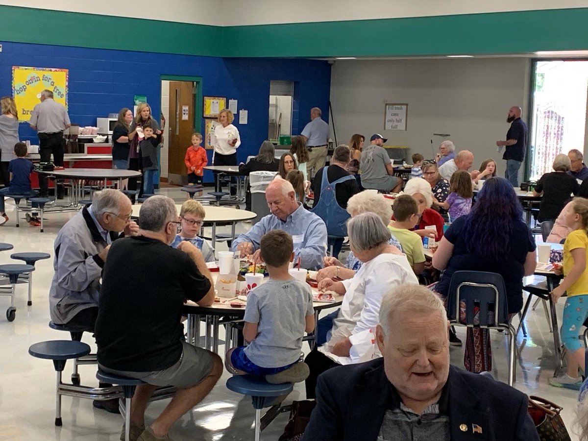 PrincipalHester's tweet photo. It’s been such a joy to have open doors again! In the past two weeks we have had Open House, Grandparents Lunches, and Donuts with Dudes! Building community matters! #HeritageHype https://t.co/0RQVQlZwAB