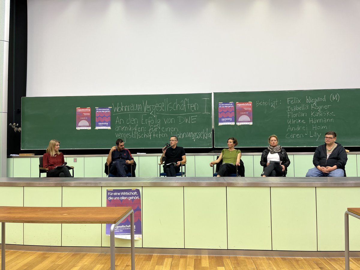 Weiter geht's mit dem #vgk2022 Panel 'An den Erfolg von DWE anknüpfen' mit tollen Beiträgen von Isabella Rohner @dwenteignen, Florian Kasiske @HHenteignet, Ulrike Hamann, @AndrejHolm und @CarenLay, moderiert von Felix Wiegand @die_halbe_stadt