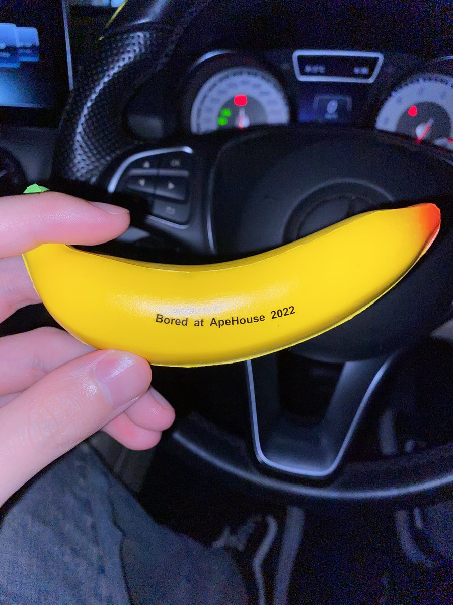 ElPapasFritass's tweet image. GMGM. Attended the first ever @baycsg meet up as a bouncer with homie @GiddyApe KEKW. Glad that I was able to meet all you singapore apes. Looking forward to the next one! 🇸🇬 @baycsg @BoredApeYC @TheParlourSg #BoredApeYachtClub