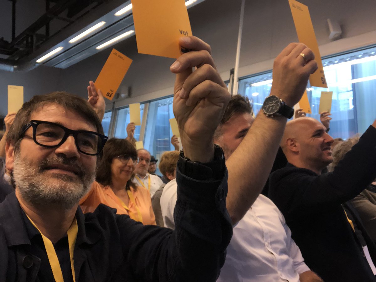 SalvadorClavera's tweet photo. Disposats a plantar cara, a trencar el monopoli de l’immobilisme, a fer de la nostra ciutat una espai capdavanter on tothom tingui oportunitats de creixer i també de viure. El rovell de la nova catalanitat, on ningú se senti més que la resta. Sortim a guanyar! https://t.co/ifl6igon85