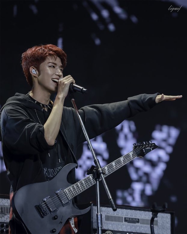 xh! di sini dia attractive banget ya ampun 😭 mamaaa mau han hyeongjun 😭😭😭😭