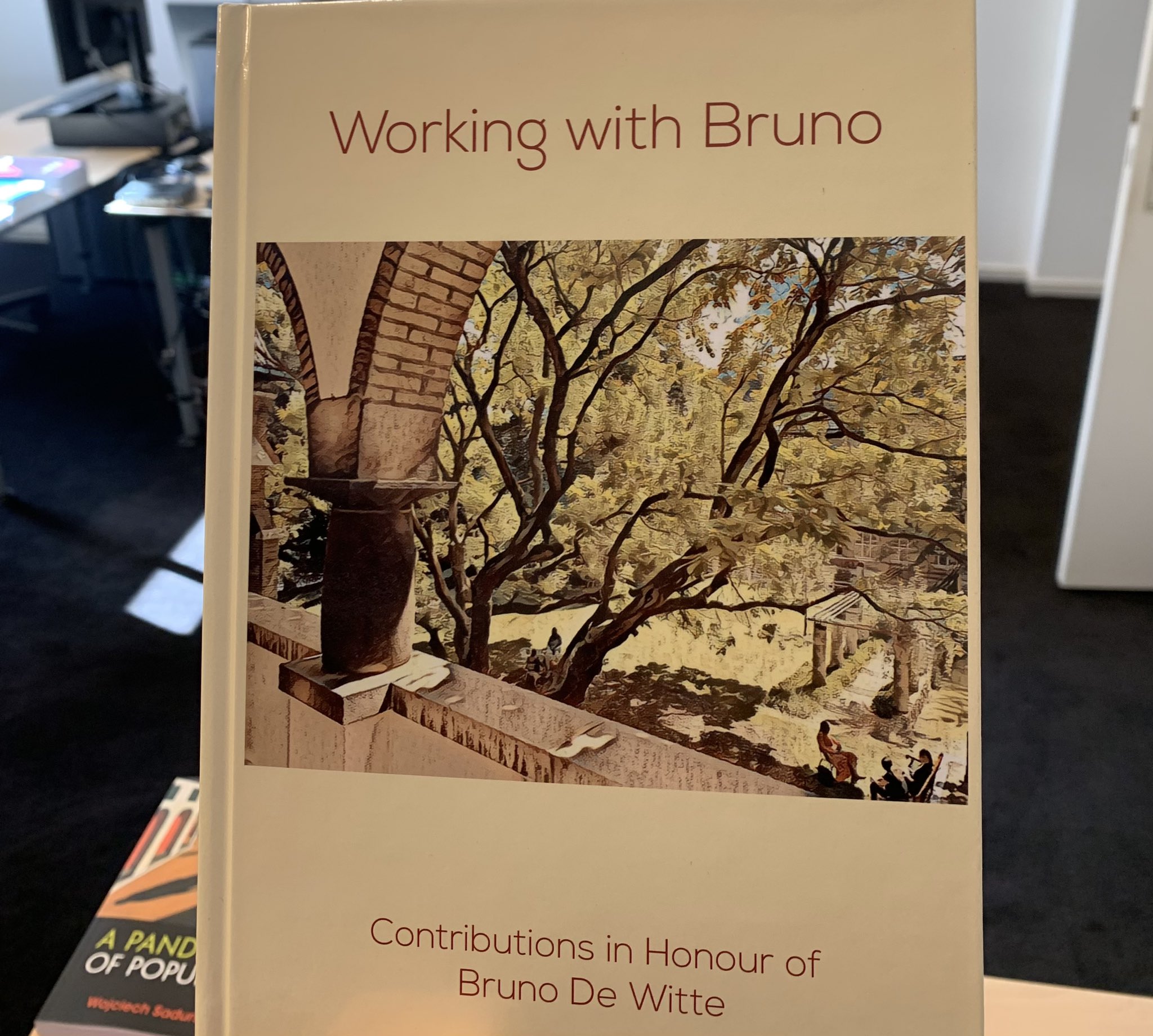 Sluiting eerlijk Dood in de wereld Matteo Bonelli on Twitter: "Working with Bruno during and after my PhD has  been an immense privilege - and the same is true for many friends and  colleagues here in Maastricht. We