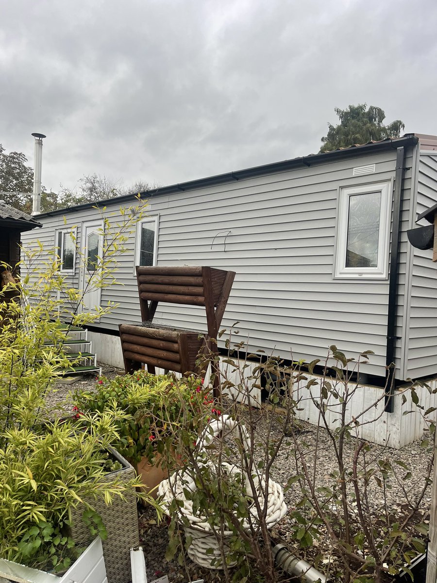 OIP Static Caravan & Lodge Refurbishments tweet media