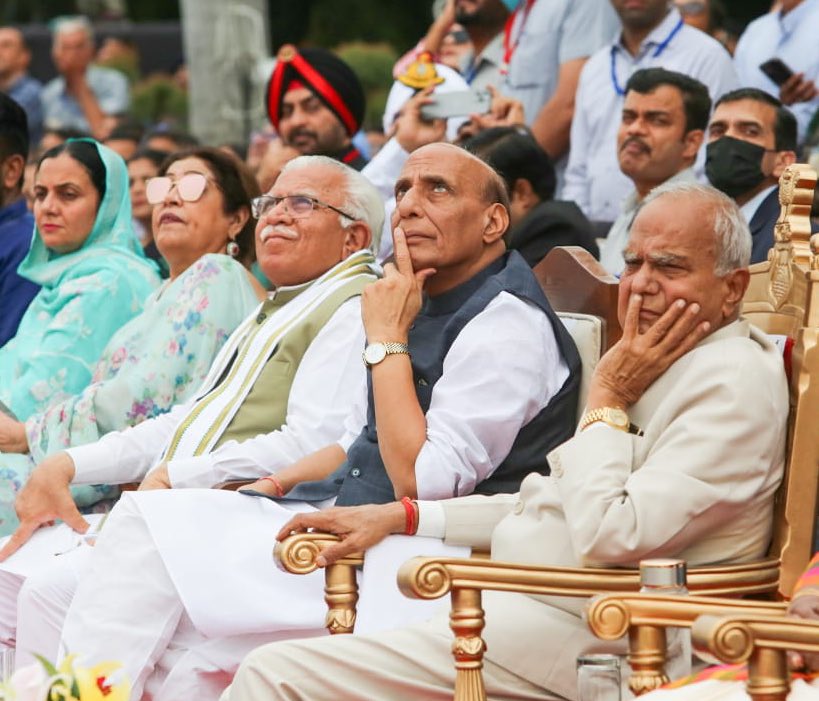 rajnathsingh's tweet photo. Attended the 90th anniversary celebrations of the Indian Air Force in Chandigarh today and witnessed the breathtaking aerial display by the courageous Air Warriors. https://t.co/IojfnHqFw8