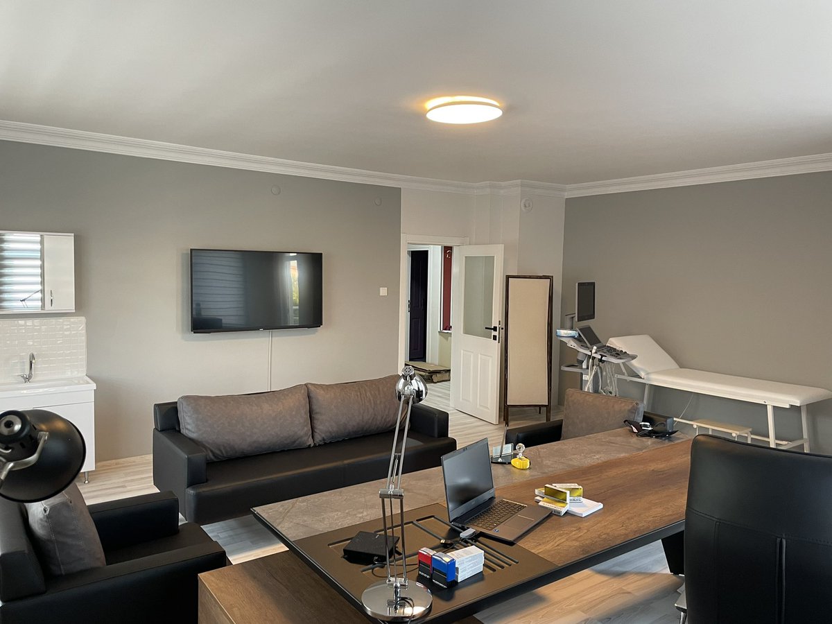 fruktozamin (💙,🧡)🐐 tweet media