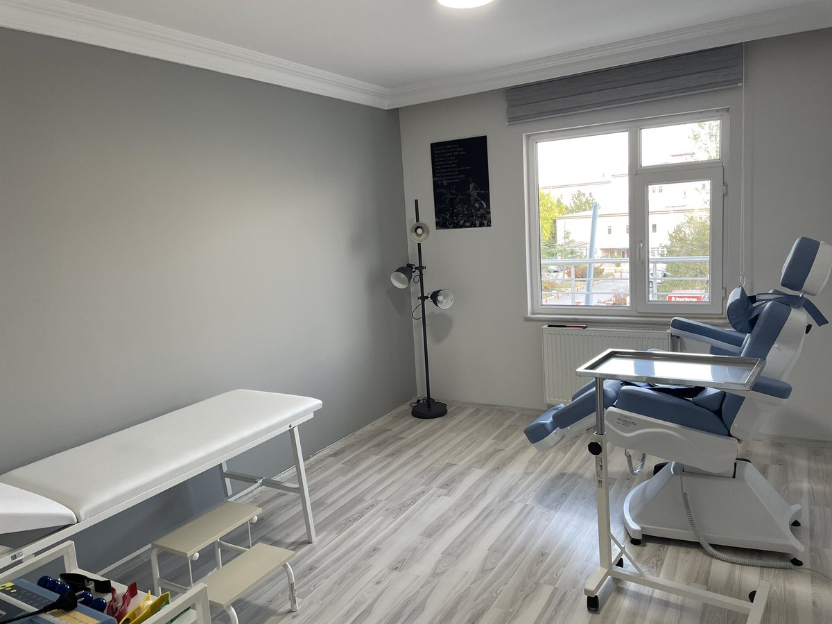 fruktozamin (💙,🧡)🐐 tweet media